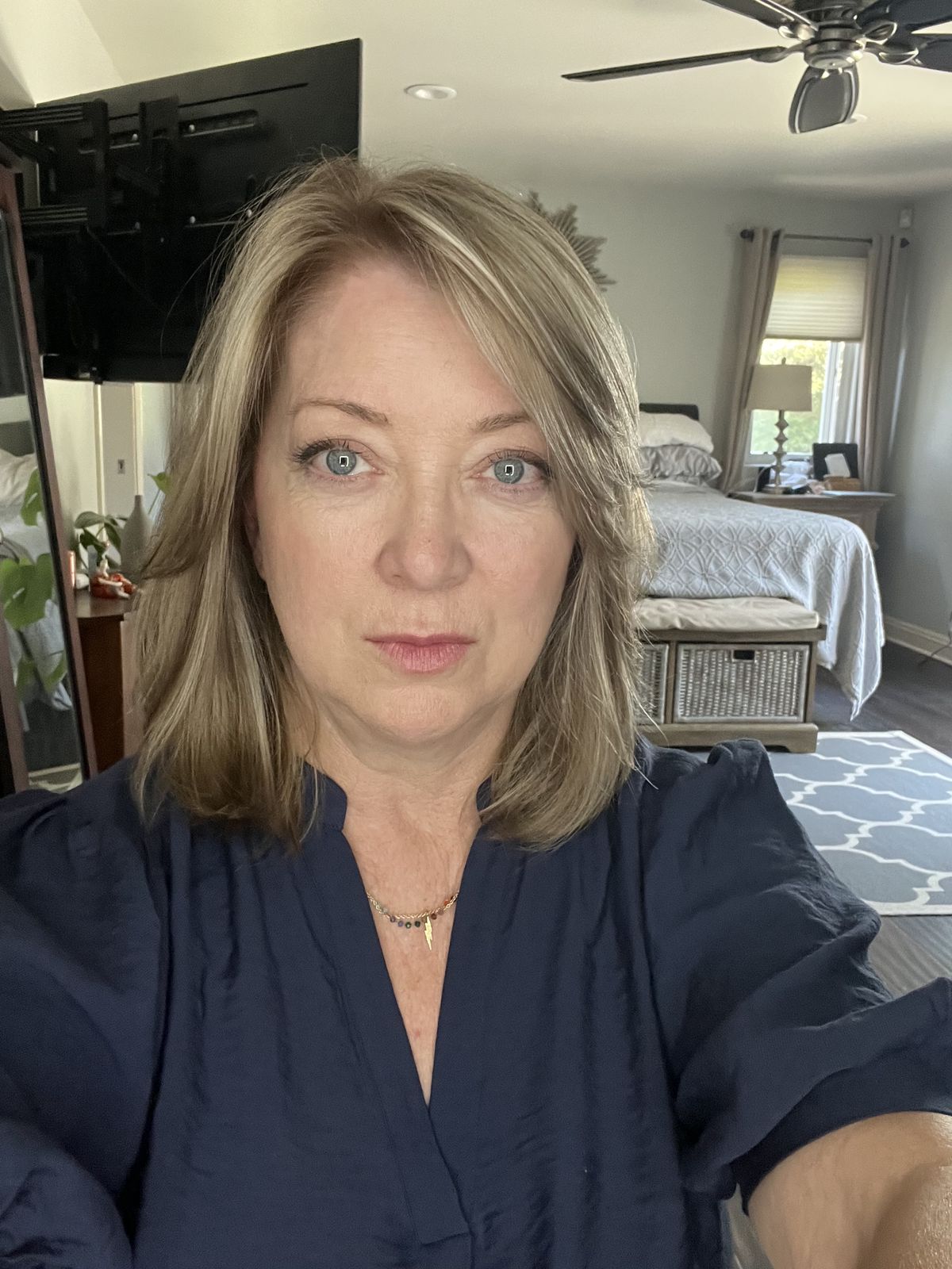 Lauren P, 55